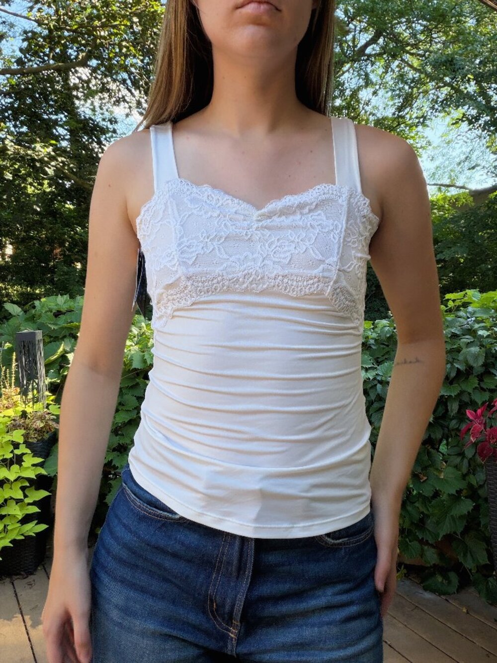 Vintage Jones New York lace detail tank NWT